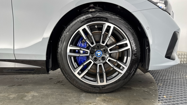 BMW i5 250kW eDrive40 M Sport 84kWh 4dr Auto Electric Saloon